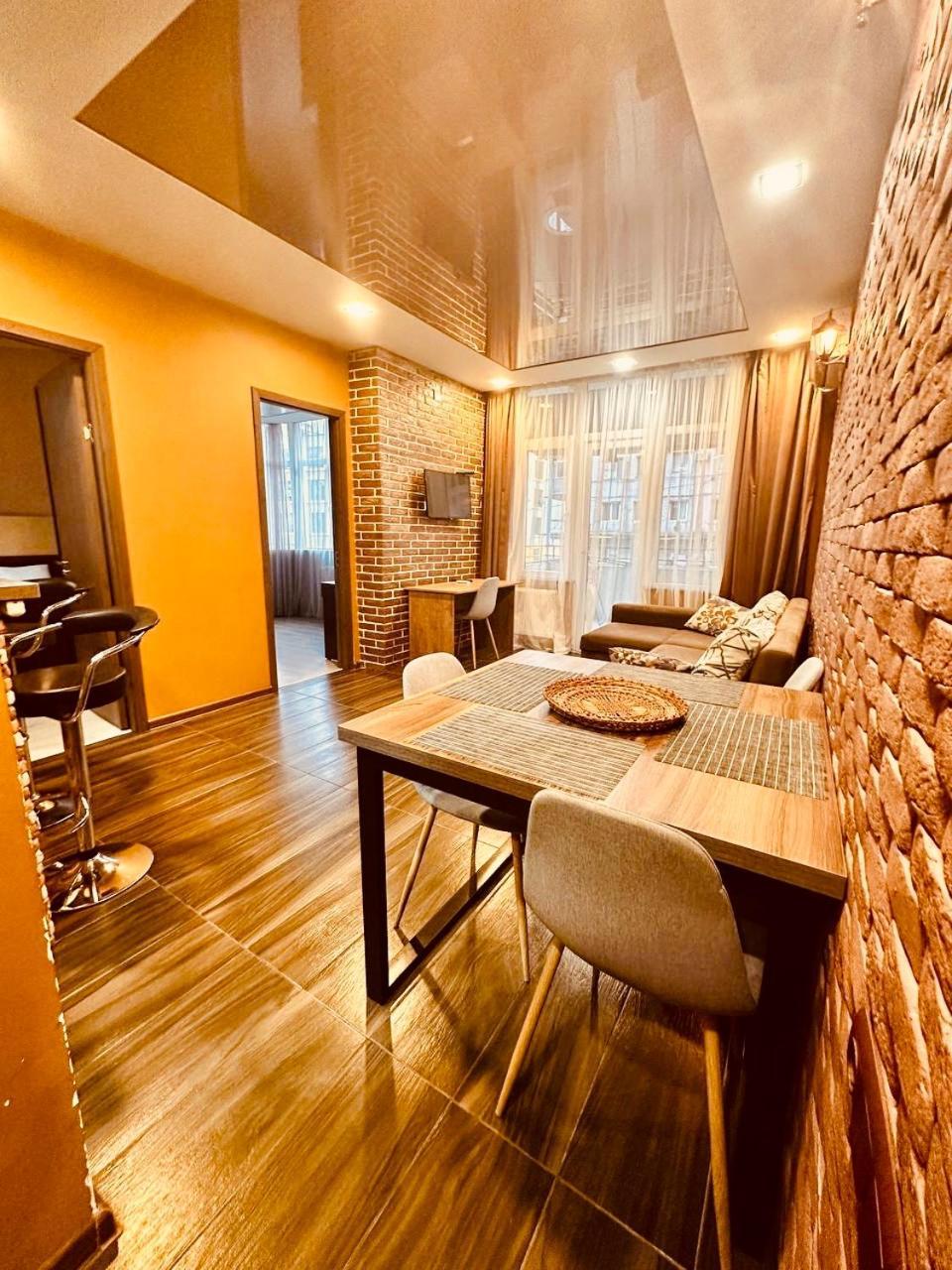 Marnika Apartment Батуми Экстерьер фото